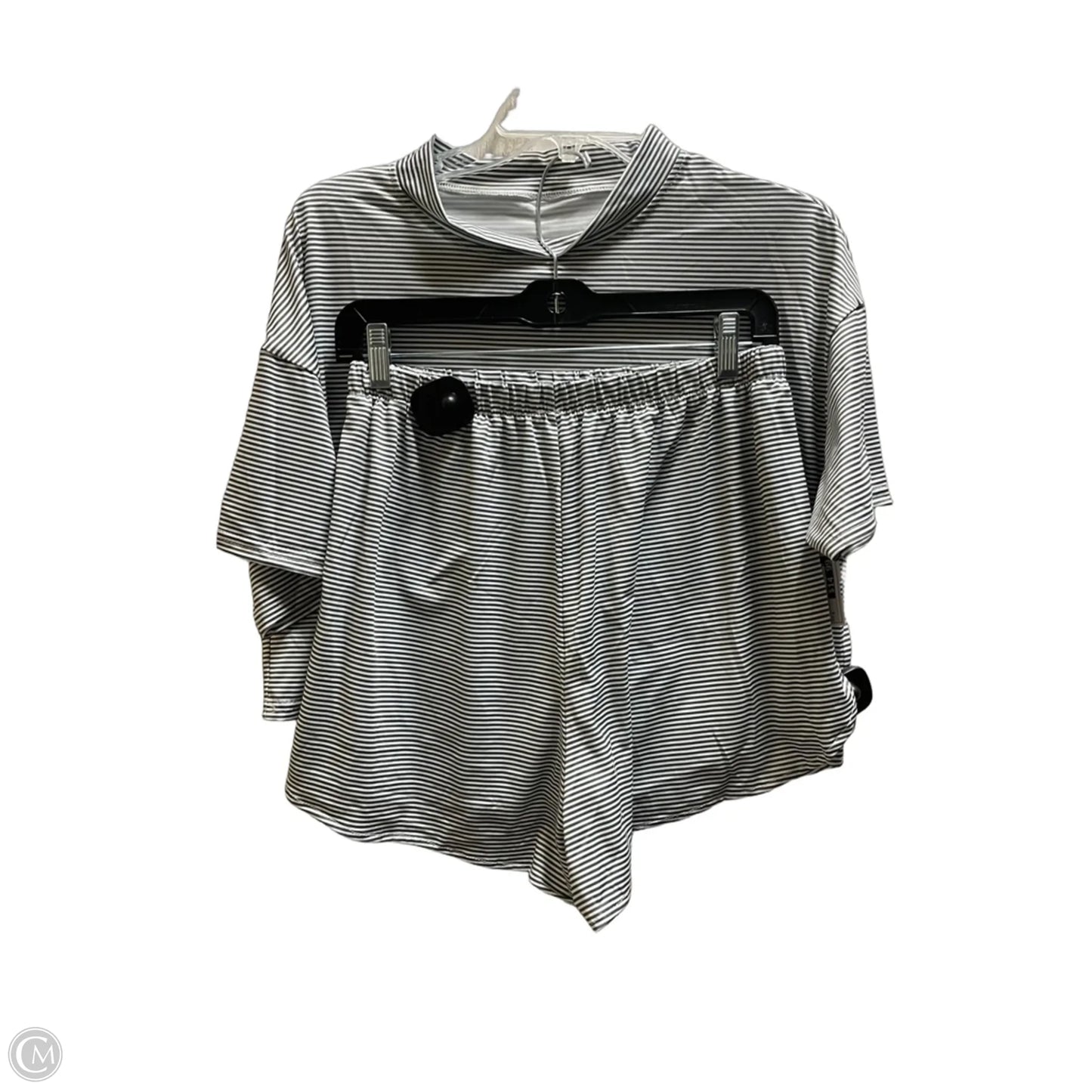 Shorts Set By Clothes Mentor In Striped Pattern, Size: S