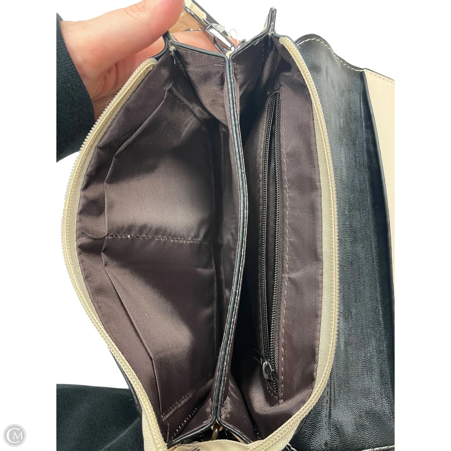 Crossbody By Clothes Mentor, Size: Small