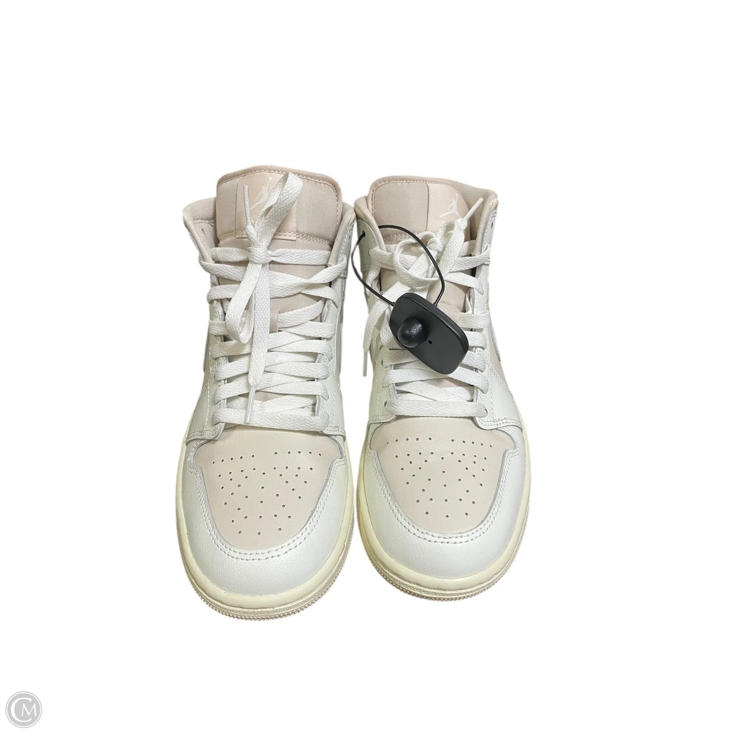 Shoes Sneakers By Nike In Cream, Size: 8.5