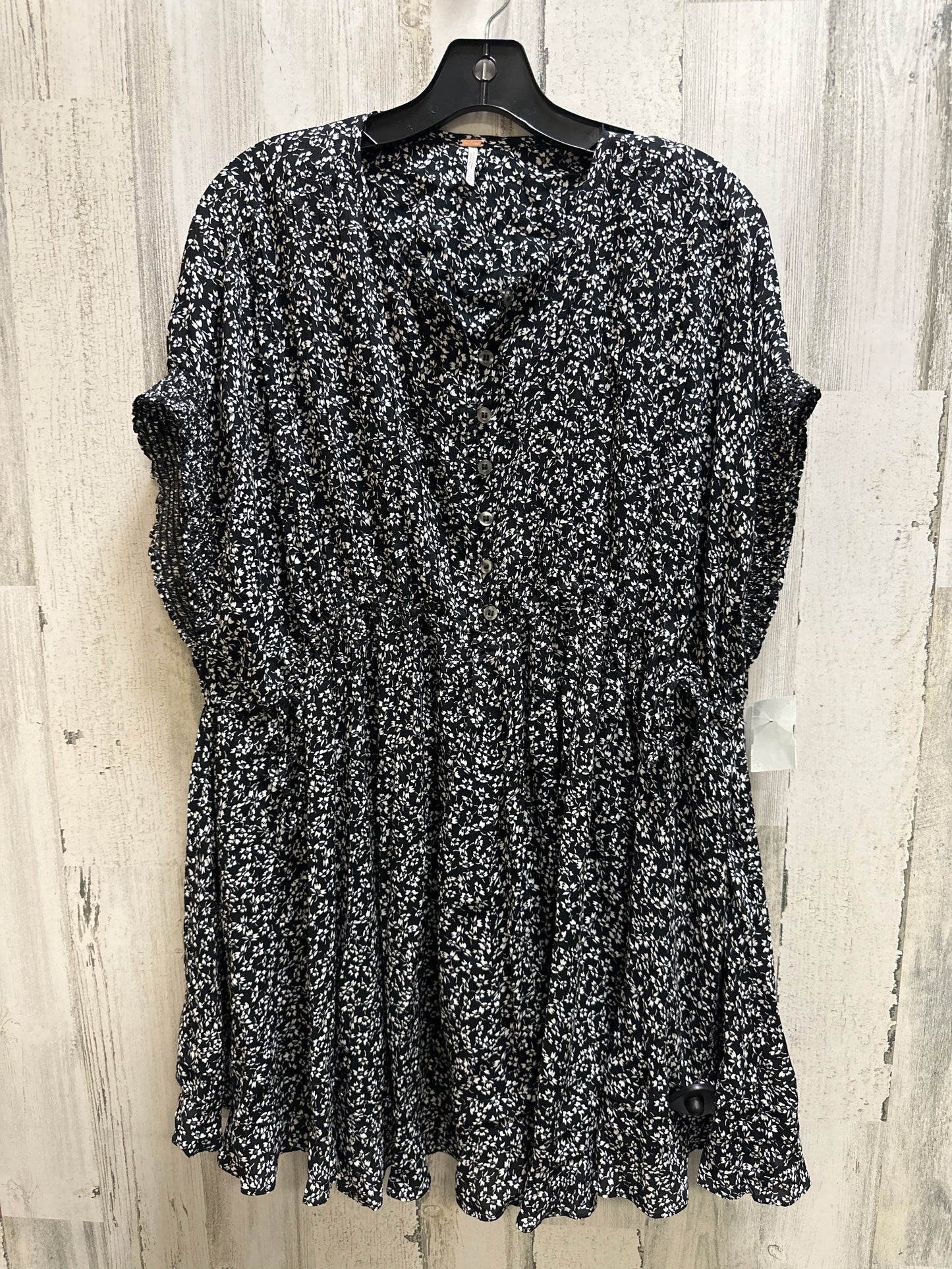 Dress Casual Short By Free People  Size: Xs