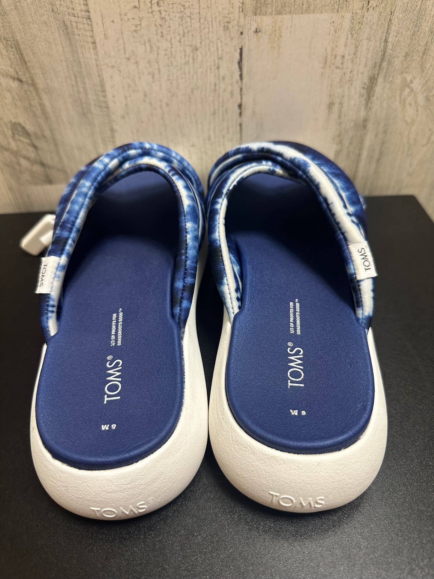 Blue Sandals Flats Toms, Size 9