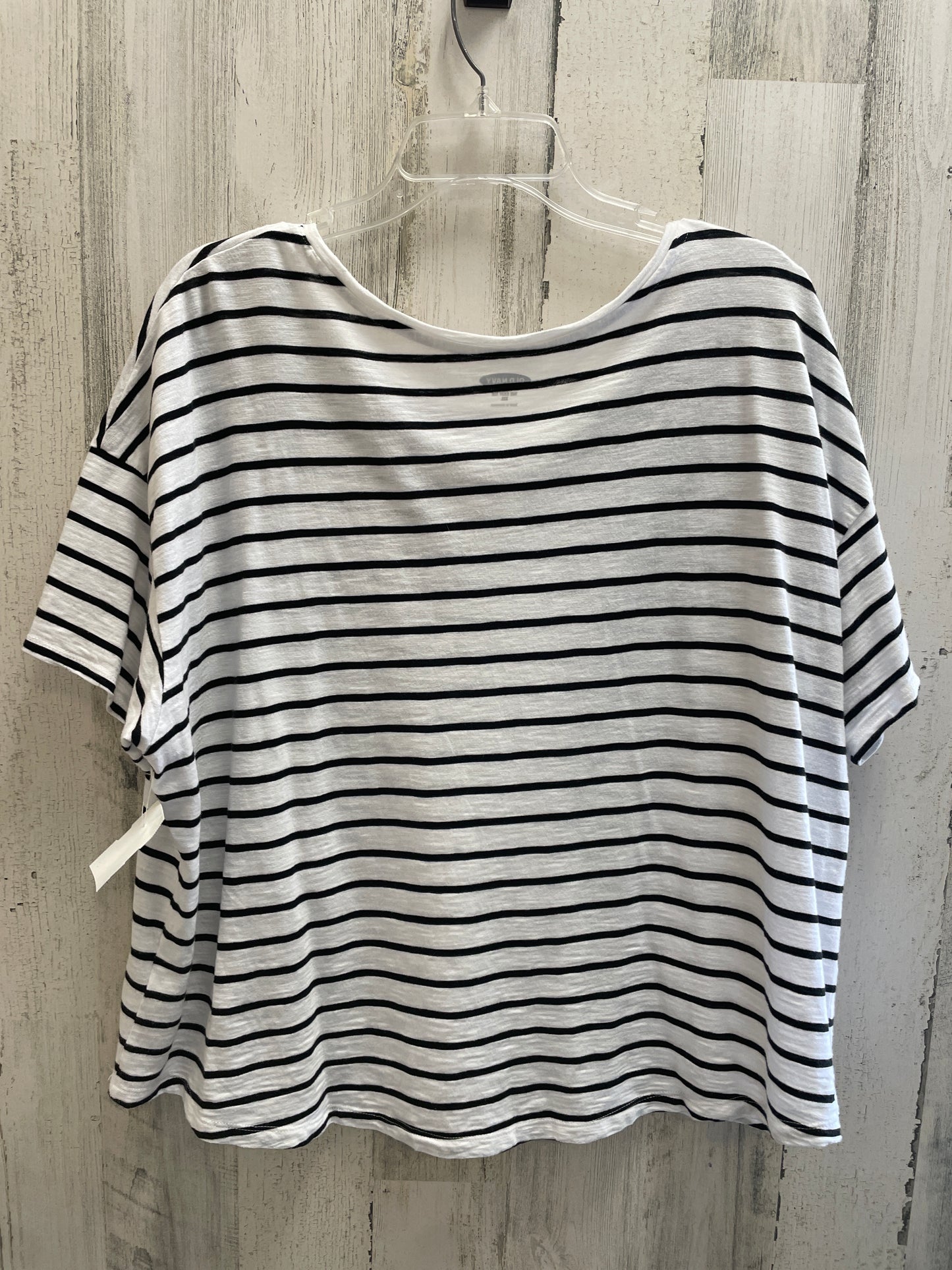 White Top Short Sleeve Old Navy, Size 2x