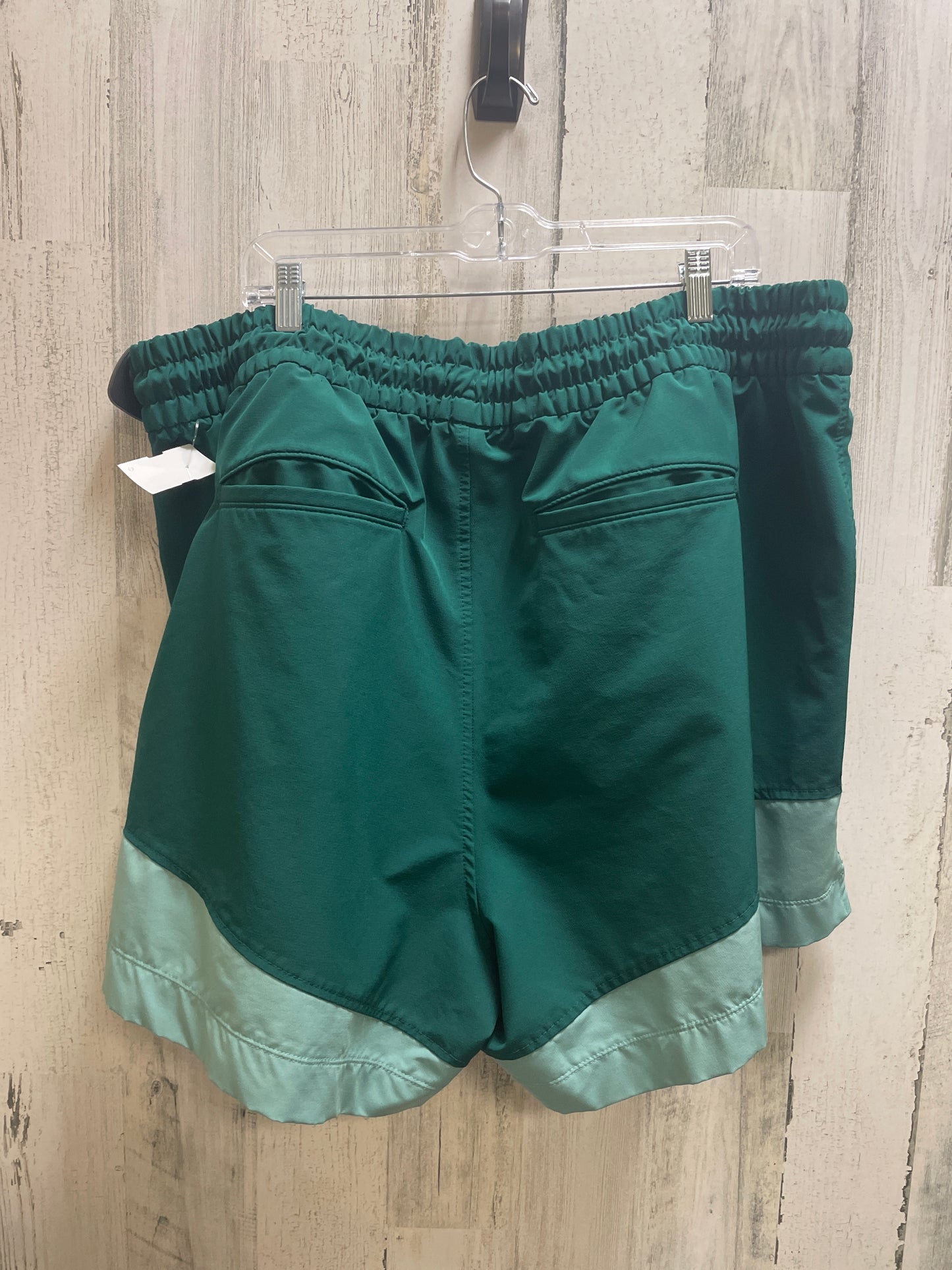 Athletic Shorts By Old Navy In Green, Size: 3x