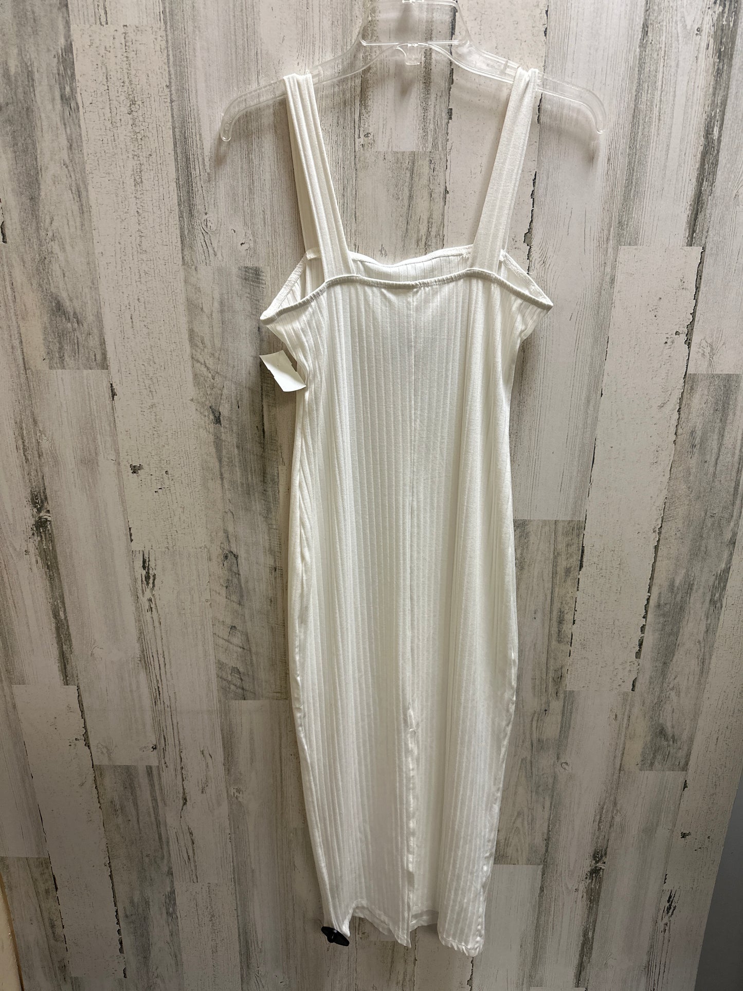 White Dress Party Long Clothes Mentor, Size M