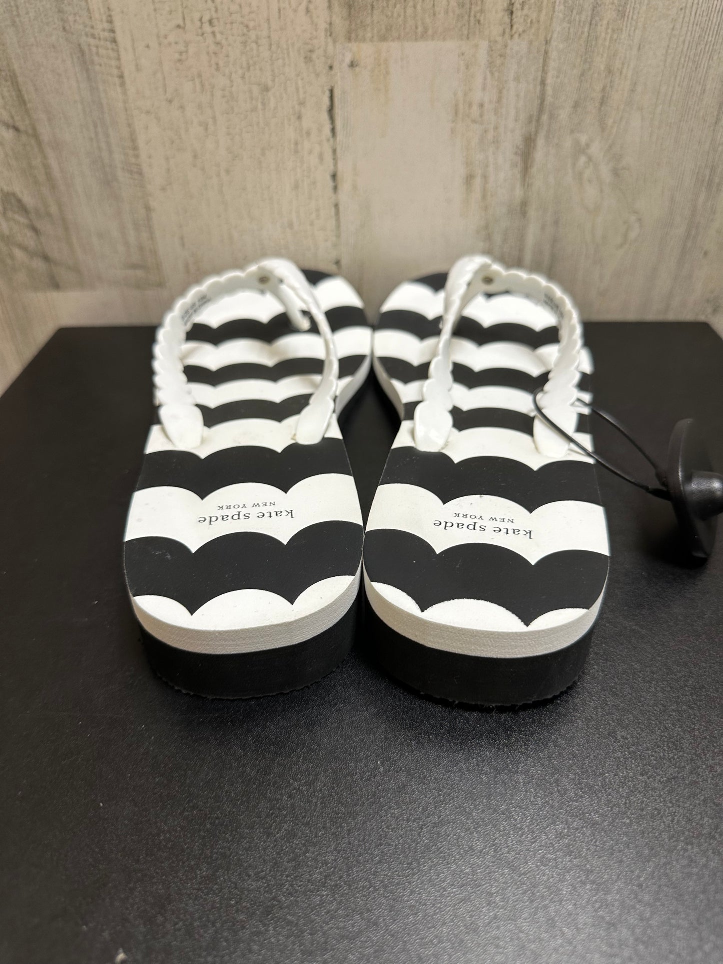 Black & White Sandals Flats Kate Spade, Size 10