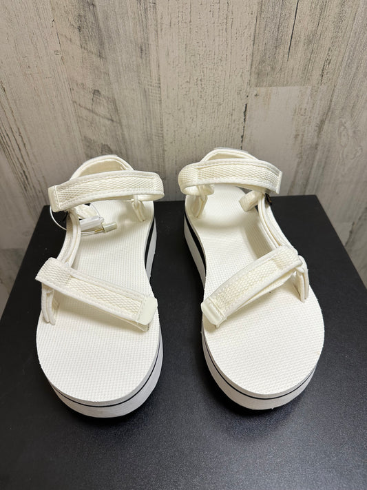 White Sandals Heels Platform Teva, Size 9