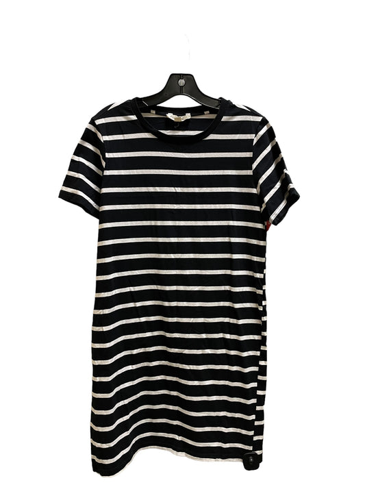 Dress Casual Short By Clothes Mentor In Striped Pattern, Size: S