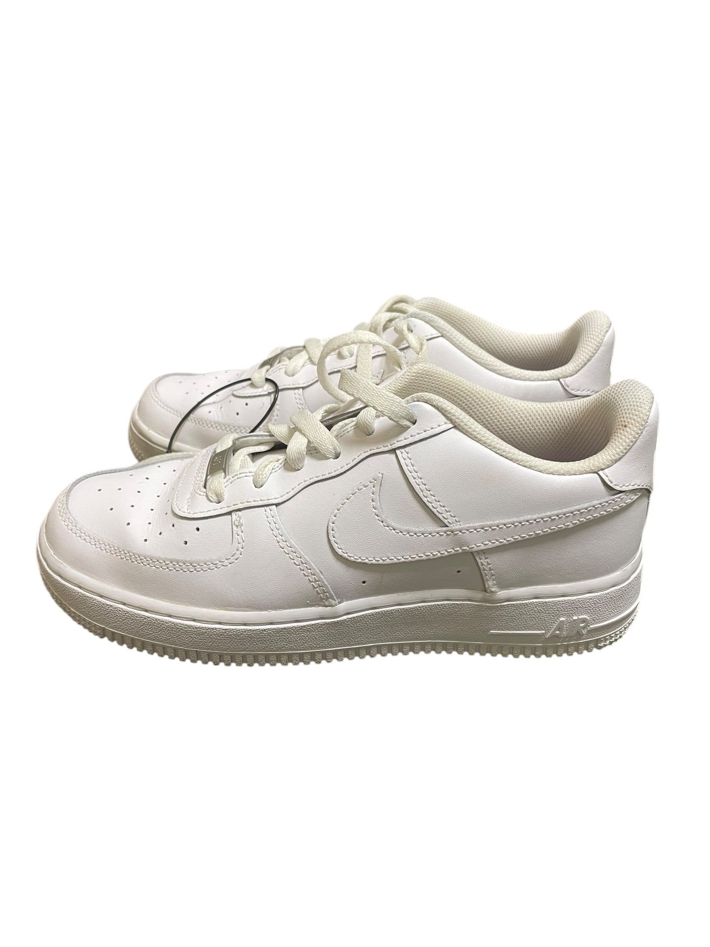 Shoes Athletic By Nike In White, Size: 8