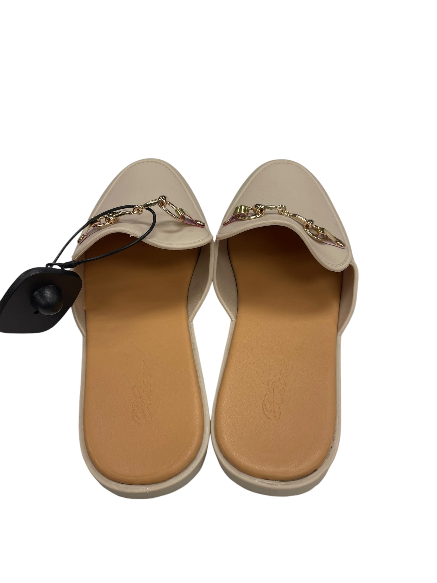 Shoes Flats By Clothes Mentor In Beige, Size: 9