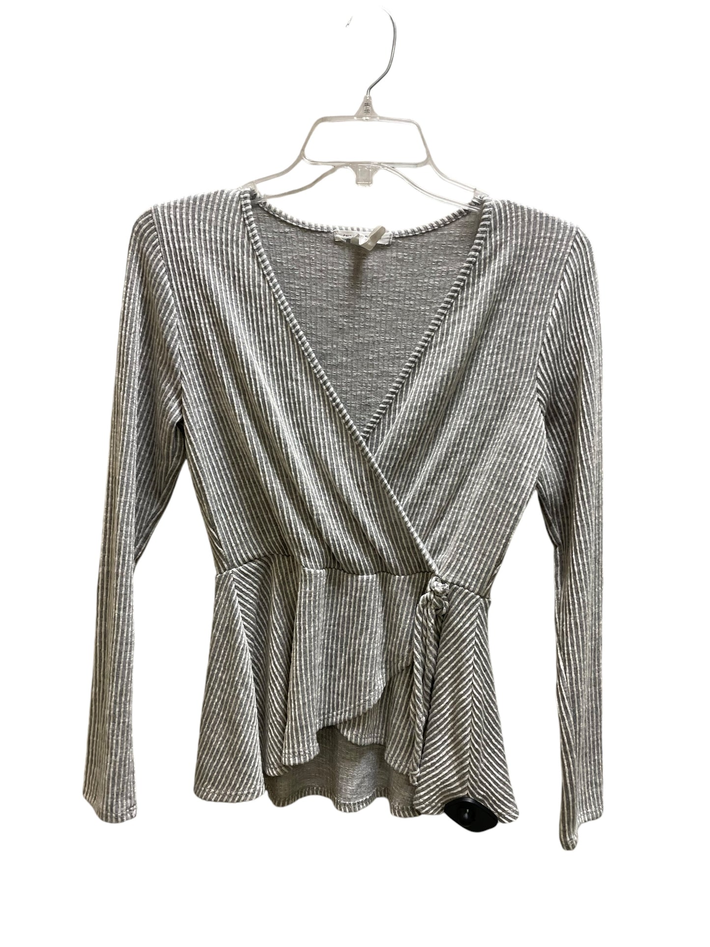 Top Long Sleeve By Caution To The Wind In Grey, Size: M