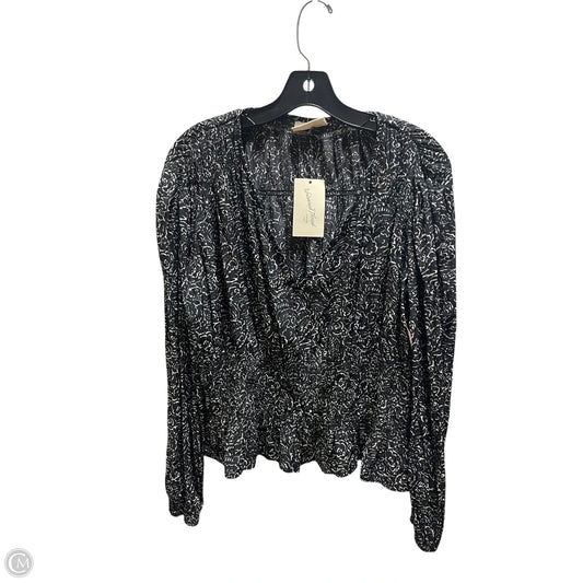 Top Long Sleeve By Universal Thread In Black, Size: L
