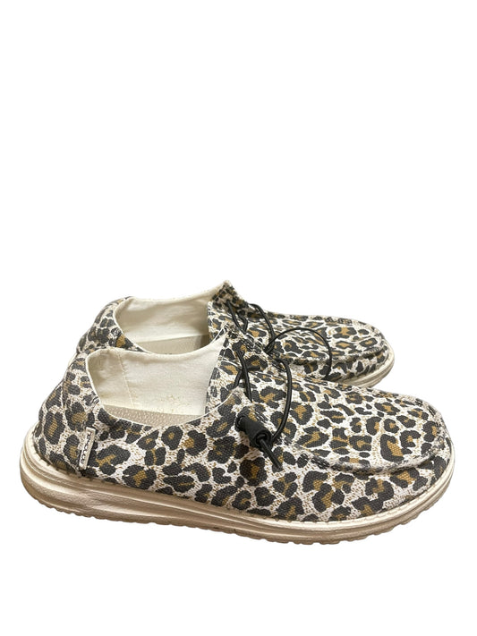 Shoes Flats By Hey Dude In Animal Print, Size: 8