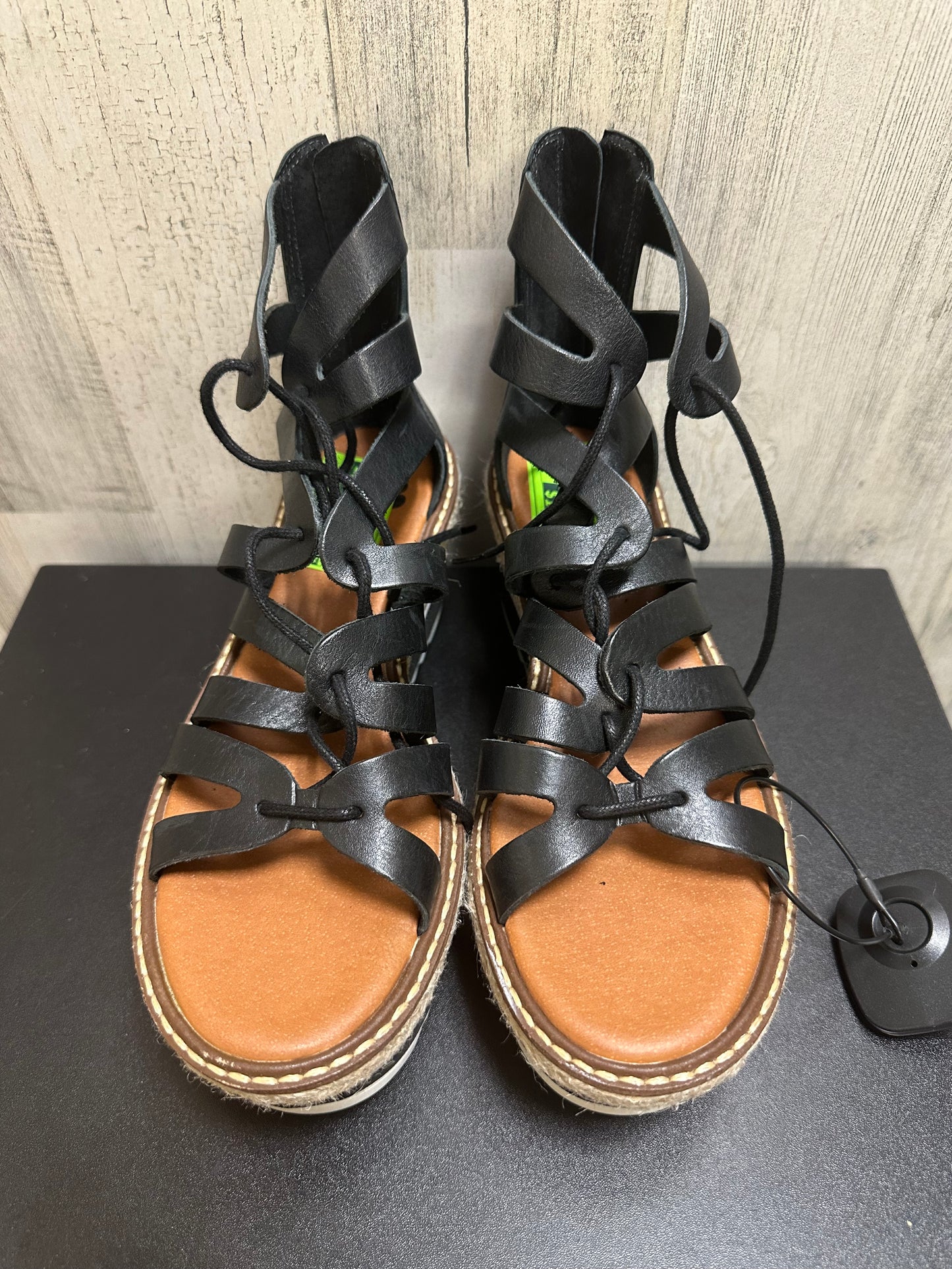 Black Sandals Heels Platform Giani Bernini, Size 6.5