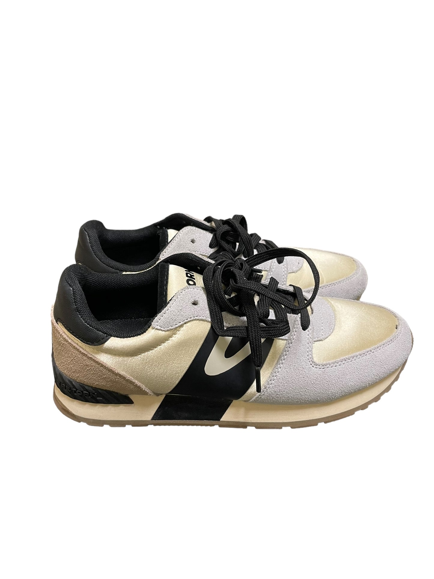 Shoes Athletic By Clothes Mentor In Tan, Size: 7