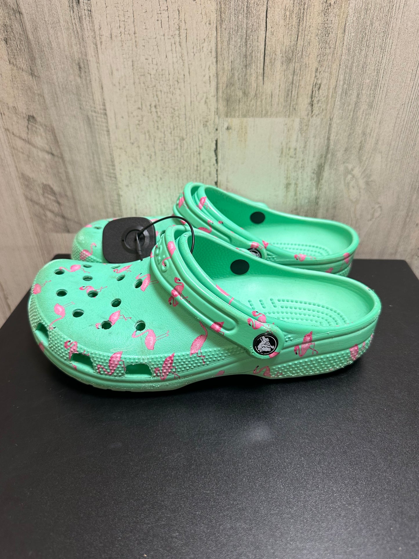 Green Shoes Flats Crocs, Size 9