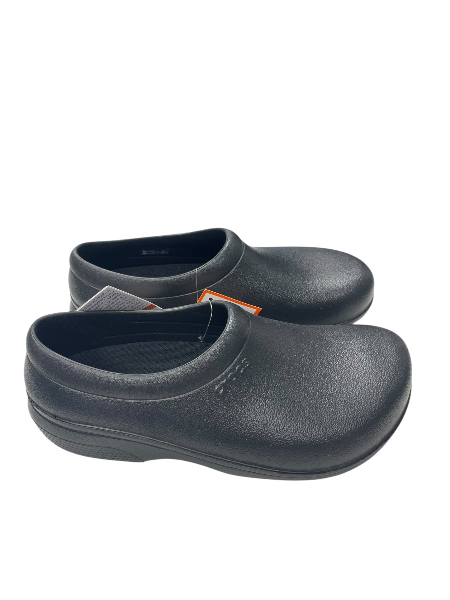 Shoes Flats By Crocs In Black, Size: 7