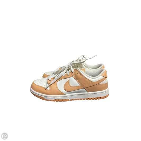Shoes Sneakers By Nike In White, Size: 9