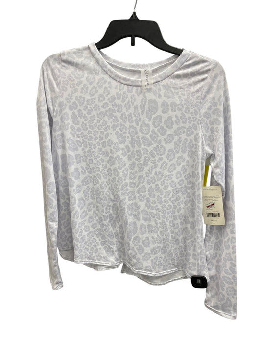 Top Long Sleeve By Clothes Mentor In Animal Print, Size: S