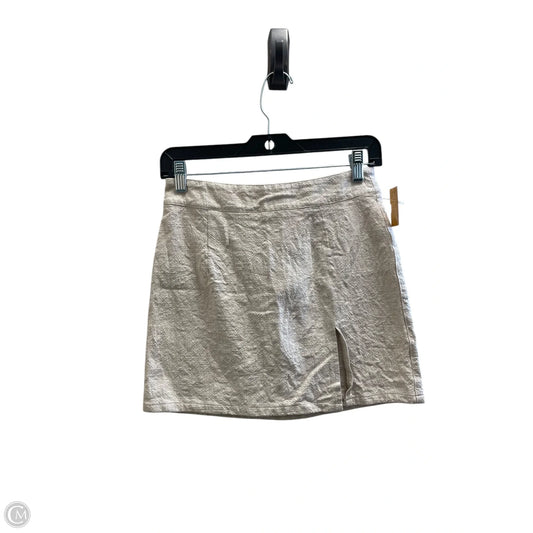 Skirt Mini & Short By Clothes Mentor In Cream, Size: S