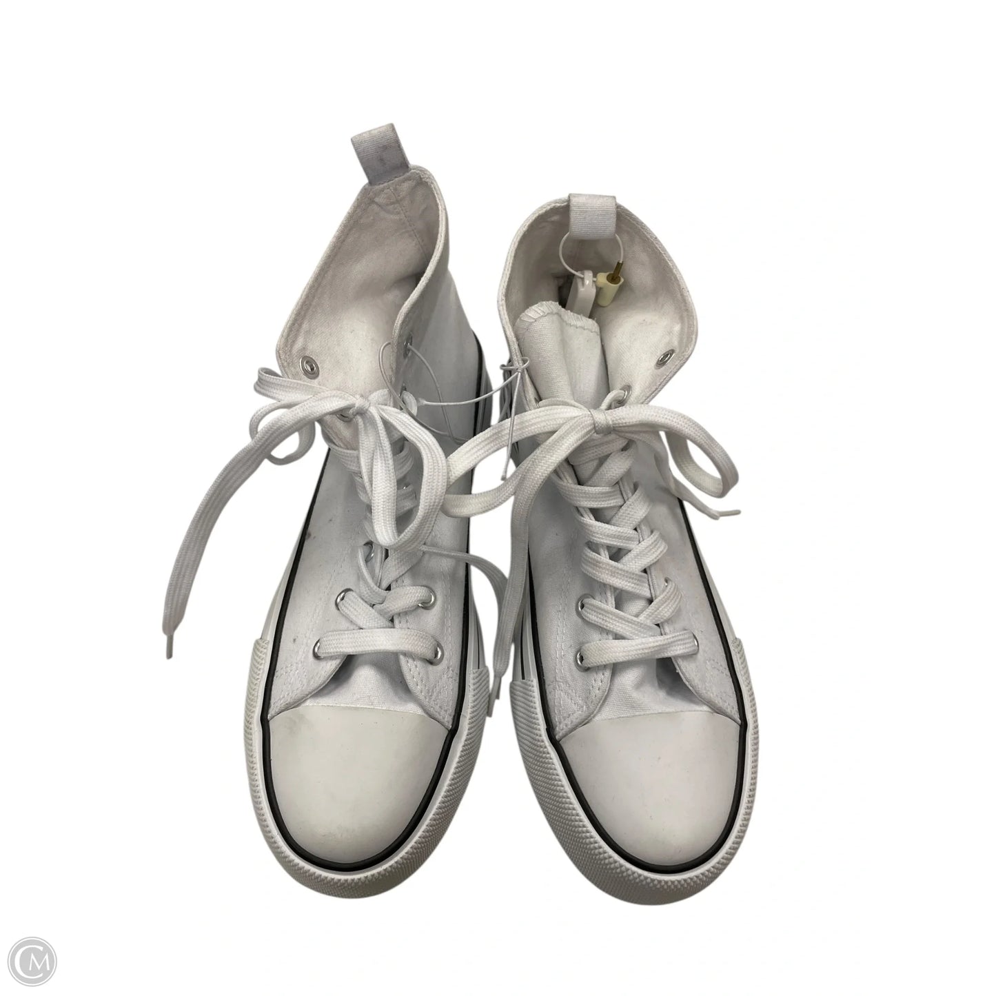 Shoes Sneakers By Clothes Mentor In White, Size: 10