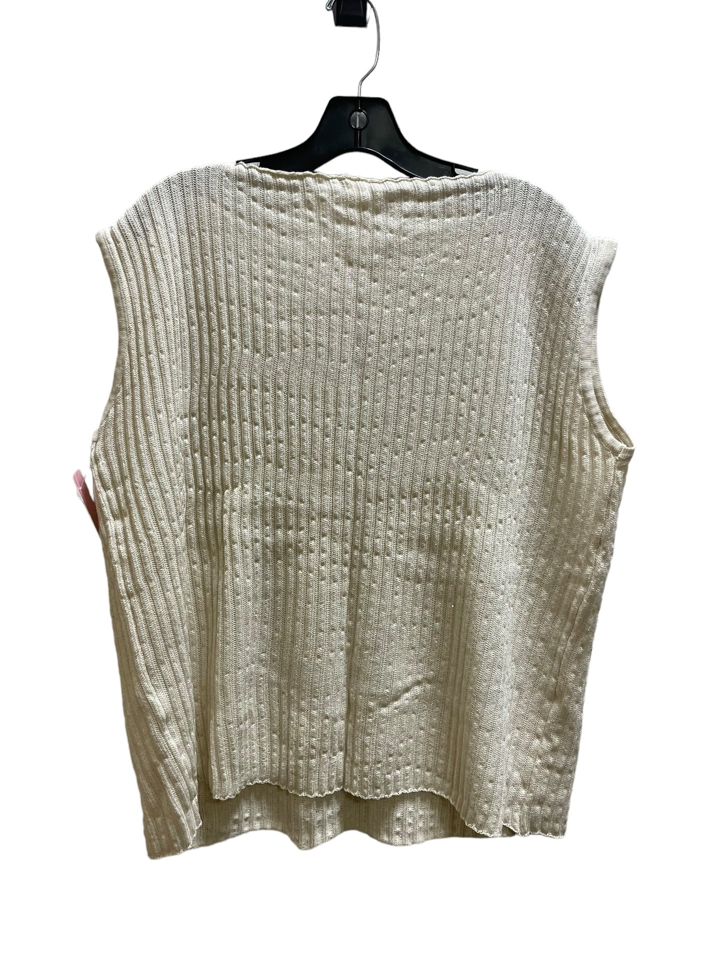 Top Sleeveless By Clothes Mentor In Cream, Size: 1x