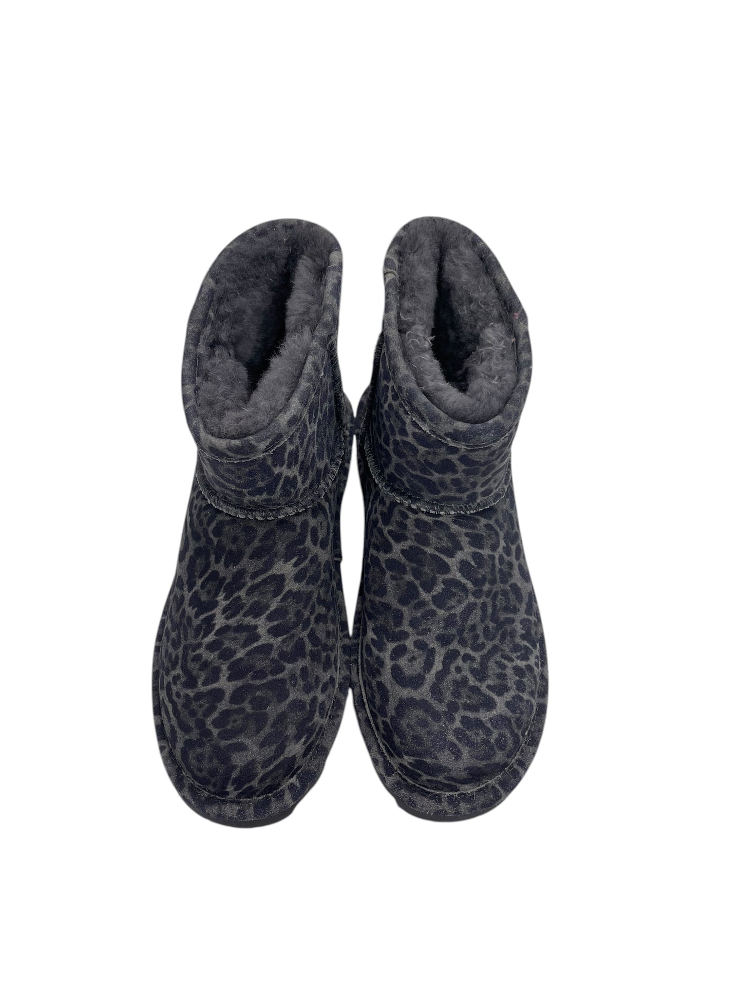 Boots Ankle Flats By Bearpaw In Animal Print, Size: 7