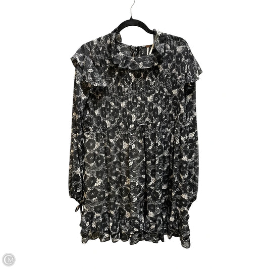 Dress Casual Short By Free People In Black, Size: M