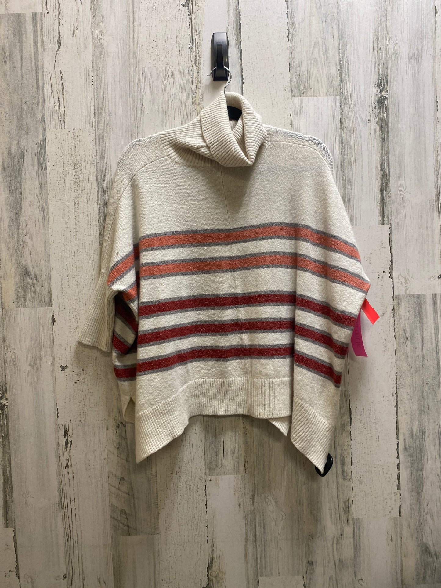 Sweater By Clothes Mentor  Size: S