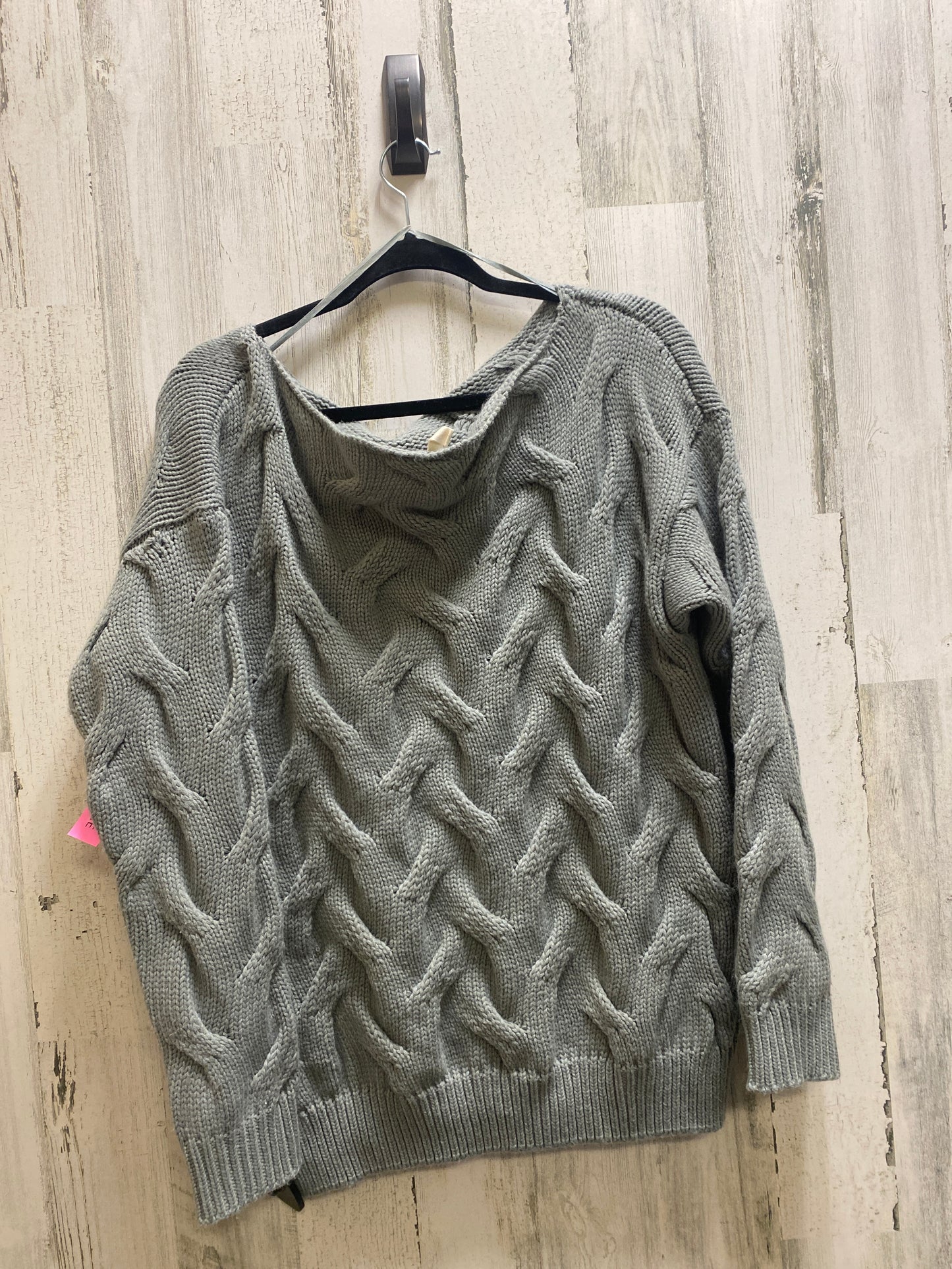 Sweater By Clothes Mentor  Size: S